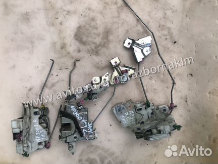 Ниссан нп300 замок двери