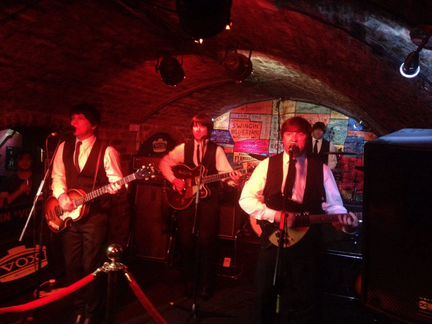 Медиатор из the Cavern Club (Ливерпуль)