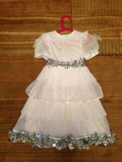 Платье праздничное д/девочки р.30