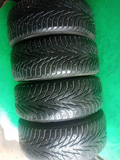 215/50R17 Yokohama ice guard IG 35 зимние