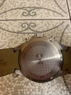 Часы Jacquls Lemsns