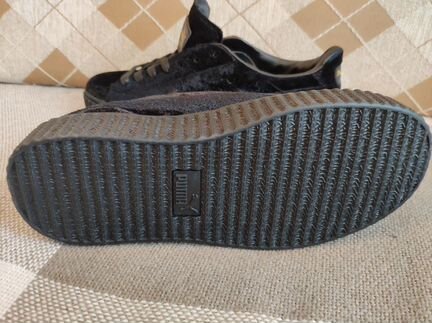 Новые женские кроссовки