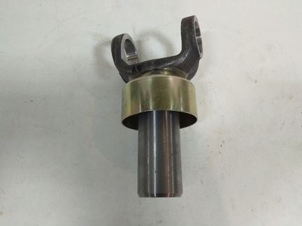 Вилка карданного вала газ 24