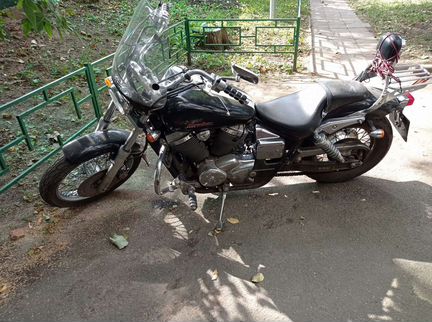 Honda vt 750