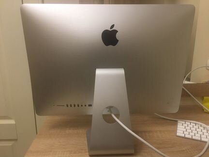 Apple iMac 21 5 (Late 2015) 2.8 4-Core i5 512SSD