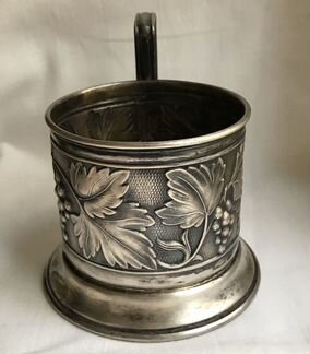 Подстаканник серебро Виноград 875 проба голова