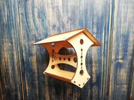 Кормушка для птиц 