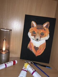 Лис акрилом