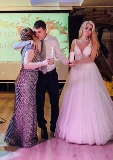 Свадебное платье 44-46