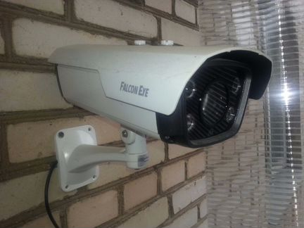 Falcon Eye FE-IZ90/80M+ регистратор+ пульт
