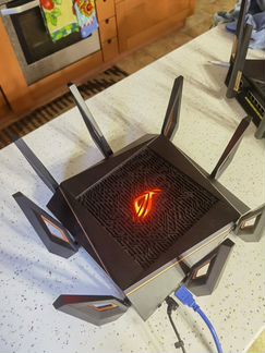 Asus GT-AX11000 и asus RT-AX88U