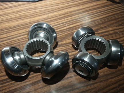 На Ford Mondeo Galaxy S-max трипоид шрус