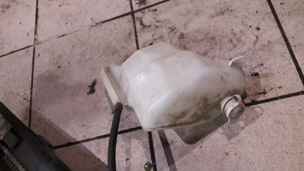 Бачек расширительный Mitsubishi outlander XL