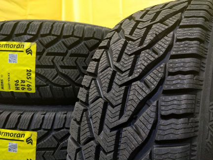 205 60 16 зимние шины, новые липучка Kormoran
