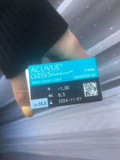 Линзы Acuvue Oasys Hydraluxe -1