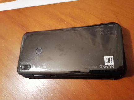 Смартфон Huawei P smart 2019