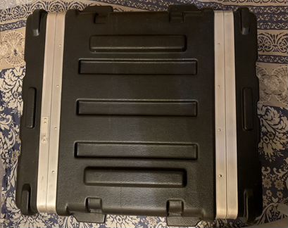 Рэковый кейс SKB с ручками