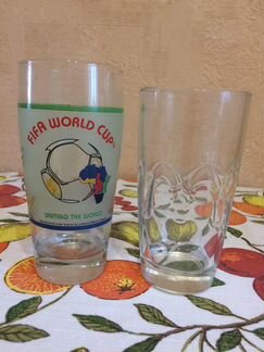 Посуда для сервировки стола: сахарница, блюдо