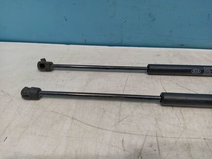 Амортизаторы крышки багажника Kia Sorento 2 XM