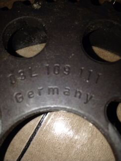 Шкиф распредвала 03L109111