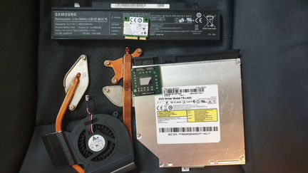Запчасти от ноутбука Samsung R525