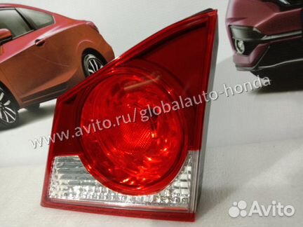 Фонарь в крышку багажника правый Honda Civic 4D 8