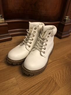 Ботинки белые женские