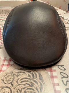 Кожаная зимняя кепка
