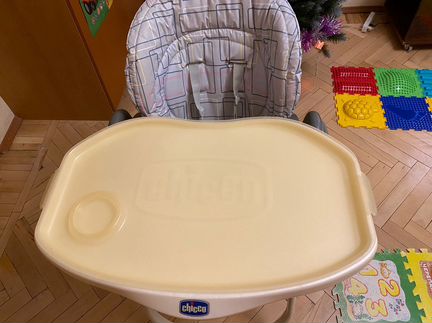 Стульчик для кормления chicco