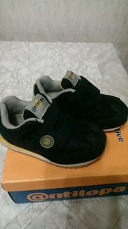 Кроссовки детские Antilopa