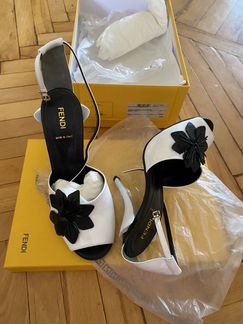 Босоножки Fendi 39,5