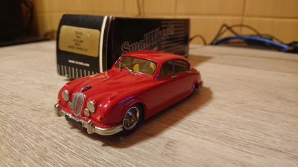 Jaguar MK2 1962 1/43 Small Wheels
