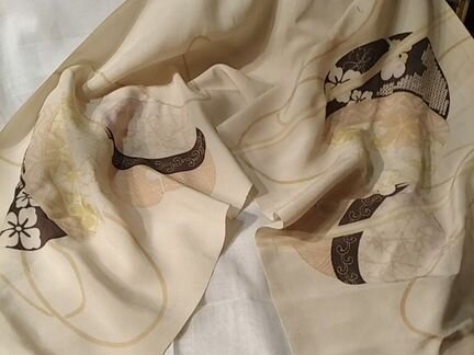 Шелковый шарф