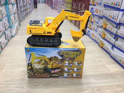 Экскаватор жёлтый,музыкальный и светится