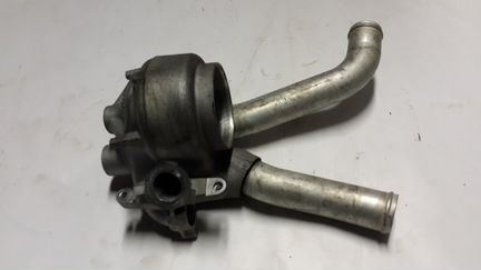 Корпус термостата Porsche 4.8/4.8T