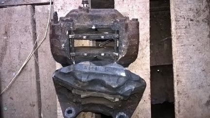 Toyota land cruiser 100 105 тормозные суппорта