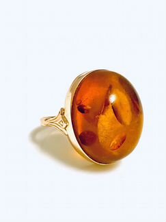 Золотое кольцо с янтарем 583 проба