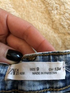 Джинсы Zara