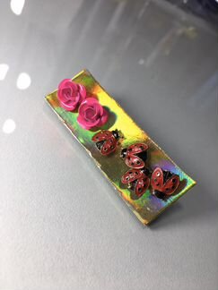 Серьги-гвоздики