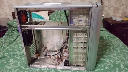 Корпус для компьютера Thermaltake Kandalf