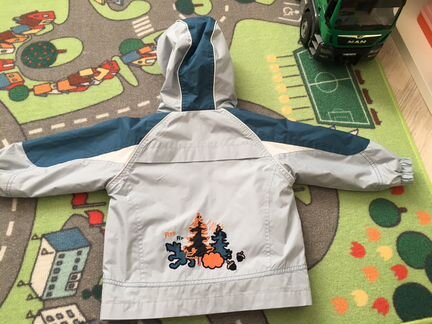 Комплект на весну куртка и брюки