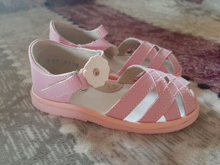 Новые сандали для девочки 16,5