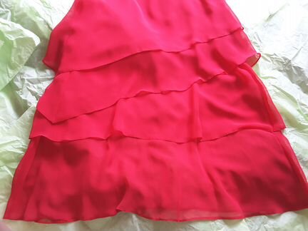 Красный. Цвет. Платье.Со стразами