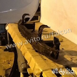 Усилитель переднего бампера Мерседес w220