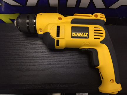 Дрель DeWalt
