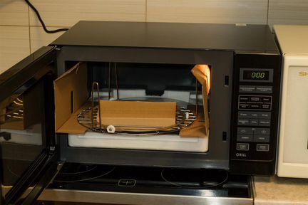 Новая микроволновая свч печь с грилем Sharp R-6672