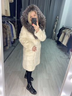 Шуба норковая с блльшим капюшоном из чернобурой ли