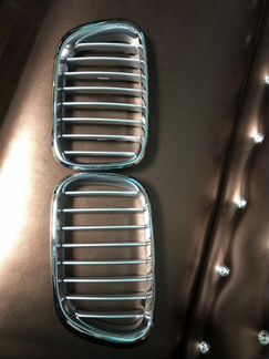 Решётки в капот бмв е53 до рестайлинг титан