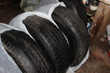 Continental cross contact 235 65 17 104v