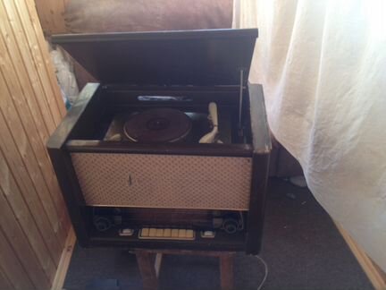 Ламповый радиоприемник Восток 57